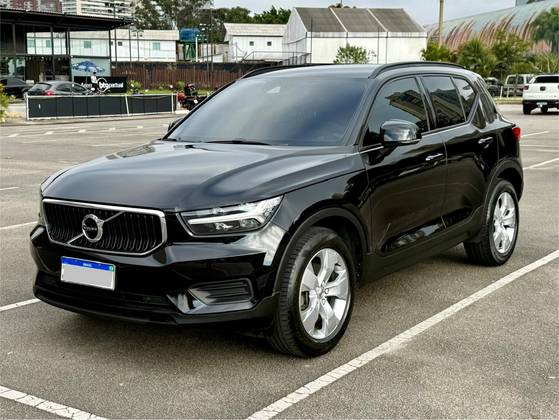 VOLVO XC40 2.0 T4 GASOLINA GEARTRONIC VOLVO XC40 2.0 T4 GASOLINA GEARTRONIC
